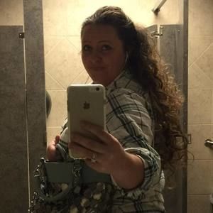 Meet your Posher, Holly